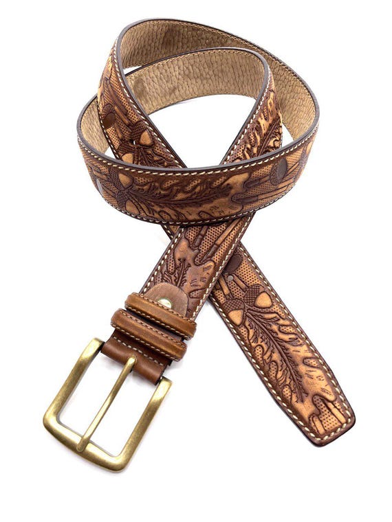 Oak Leaf Pattern Leather Belt - Cottagecore Style - Etsy display picture 1