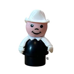 Fisher Price Little People Figure Fireman Firefighter Fire Man Dad Vintage Toy Play Family Village Fire House Main Street Replacement Parts