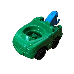 Fisher Price Little People 2001 Green 1-Seater Tow Truck Car Vehicle Vintage Toy Play Family Garage Shop Ramp Replacement Parts