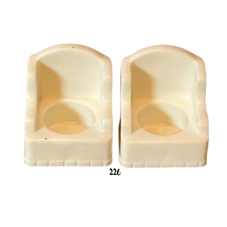 Fisher Price Little People 2pc White Stuffed Arm Chair Wing Char 1seat