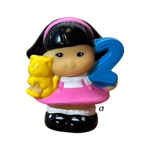 Fisher Price Little People Sonya Lee Girl with Cat – #2 Figure Time to Learn School Set (2005)