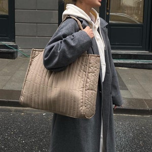 Women's padded Handbag Shoulder Bag, Nylon Zipper Shopping Bags, Autumn Winter pillow Bag, Large Handbag, Ladies puffer Tote Bag