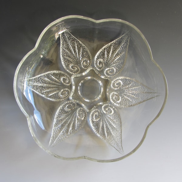 Shallow Glass Dish with Textured Leaf Pattern