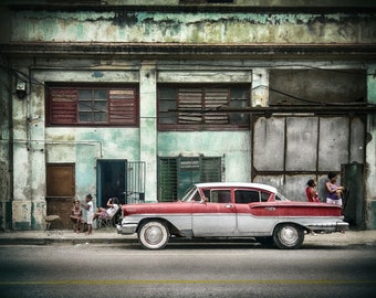 Oldtimer in Havana Cuba, Old car in Havana, Havana Photography, Havana Photo Print, Colorful Photo Havana, Classic Car in Cuba