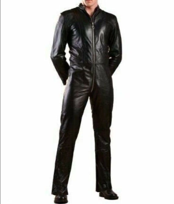 Traje de cuero hombre sale
