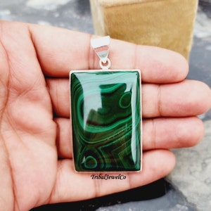 Elegant Malachite Pendant, 925 Sterling Silver Pendant, Malachite Oval Pendant, Natural Gemstone Pendant, Handcrafted Pendant, Christmas