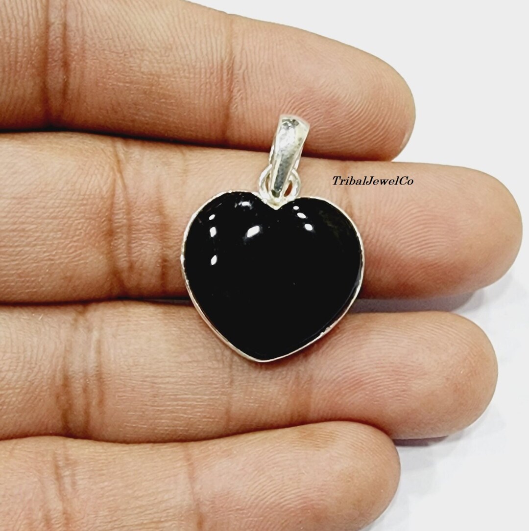 ★ROSEMONT★ Silver Black Heart Necklace RC24B34J 51CzHd7JIoL._UF1000,1000_QL80_.jpg
