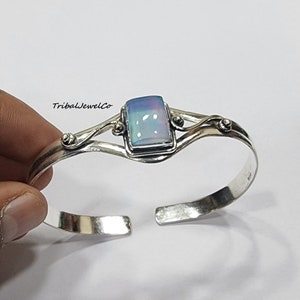 Aurora Opal Sterlingsilber Armreif: Verstellbarer Statement-Schmuck