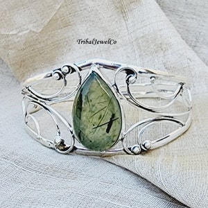 Prehnite Bangle, handmade bangle, 925 sterling silver, Birthstone Bangle, Three Stone Prehnite, Handmade Jewelry, Natural Gemstone, Gift