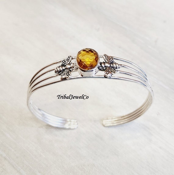 Astonishing Native American Navajo Huge Honeybee Sterling Silver Bracelet Astonishing Native American Navajo Huge Honeybee Sterling Silver Bracelet