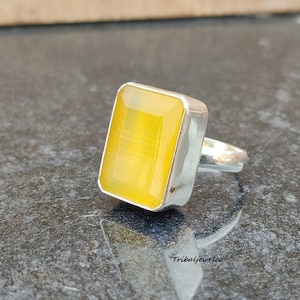Handmade Yellow Calcite Ring: 925 Sterling Silver, Meditation Stone