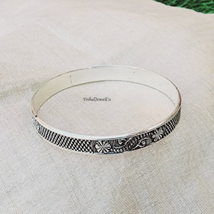 Handmade Sterling Silver Stackable Bangle: Floral Design