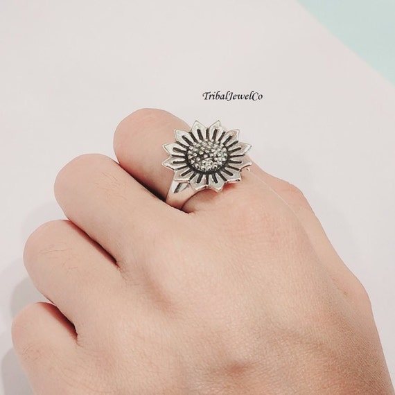 Mesmerizing Flower Ring, 925 Sterling Silver, Sunflower Ring, Women Ring, Statement Ring Gift for Her, Christmas Gift, Handmade Ring for Her