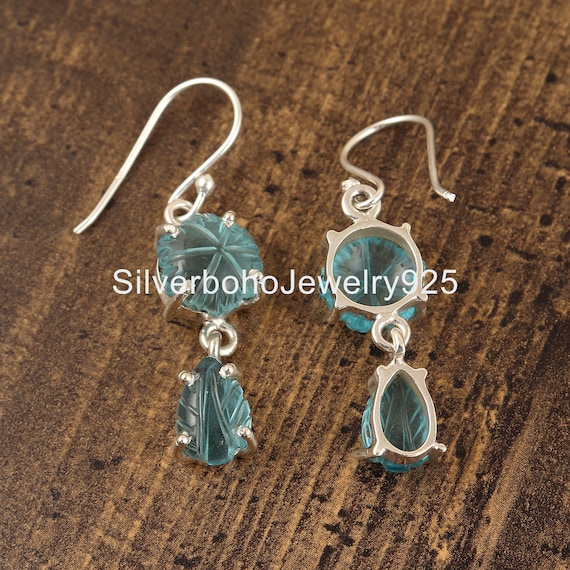 ブルートパーズフラワーイヤリング：スターリングシルバーのダングル