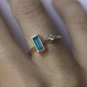 10k/14k/18k Solid Gold Baguette Ring, Topaz Large Baguette Gemstone Ring, Natural London Blue Topaz Ring, Vintage Diamond Wedding Gift Ring