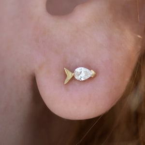 Pear Moissanite Fish Studs Earrings - Delicate & Charming Fish-shaped Studs with Sparkling Pear Moissanite - Unique Marine-inspired Jewelry