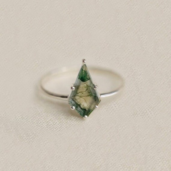 14k White Gold Real Moss Agate Wedding Ring For Bride Kite Shape Moss Agate Engagement Ring Minimalist Jewelry Special Christmas Gift