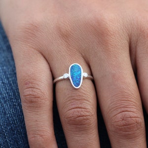 Natural Australian Opal Ring, 14k Solid White Gold Genuine Natural Diamond Boulder Opal Wedding Minimalist Handmade Jewelry Birthday Gifts