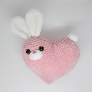 Plush Heart PATTERN Crochet Cat plush pattern Plush Bunny pdf Easy crochet pattern Valentine's Day plushies Mother's day gift image 2