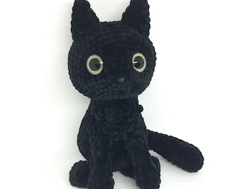 Crochet Black Cat Plush: Handmade Kawaii Kitten Amigurumi