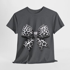 Unisex zwaar katoenen T-shirt met luipaardprint, leuk grafisch shirt voor modeliefhebbers, vrijetijdskleding, verjaardagscadeau, top met dierenprint