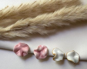 Ohrclips weiß oder rosa aus Ton, einzigartige, elegant und handgefertigt, handmade#111