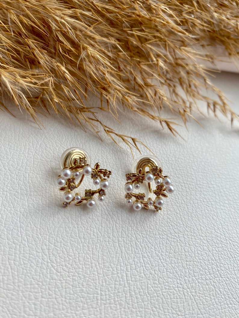 Ohrclips weiß und goldfarbig, Ohrringe für ohne Ohrringe-Loch, elegant undgefertigt, simple fashion 58 Bild 3