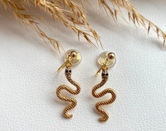 Ohrclips Schlangen goldfarbig aus Kunststoff, Ohrringe für ohne Ohrringe-Loch, elegant und handgefertigt, handmade #169