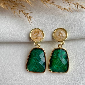 Ohrclips grün aus Kunststoff, Ohrringe für ohne Ohrringe-Loch, elegant handgefertigt, schlicht, fashion #148