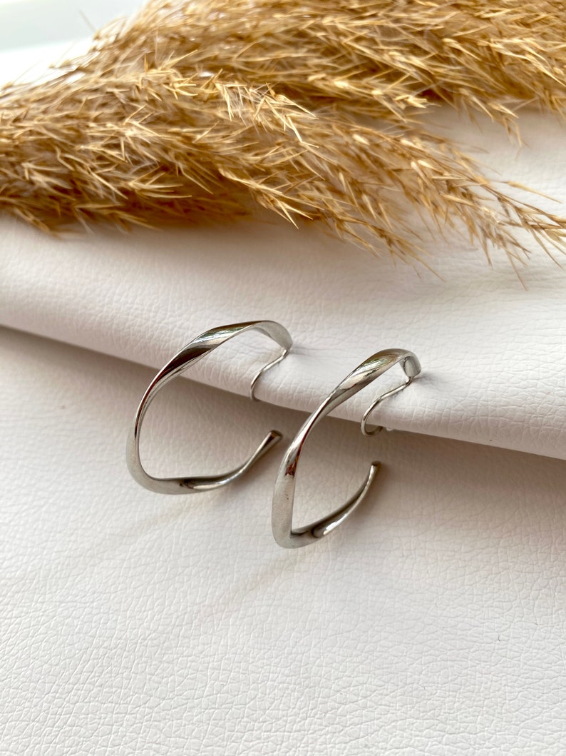 Ohrclips silber Ring groß und einfach, Ohrringe für ohneOhrringe-Loch, einzigartig, elegant und handgefertigt, handmade, simple fashion 106 Bild 1