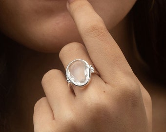 Natural Clear Quartz Ring, 925 Sterling Silver Ring, Gemstone Ring, April Birthstone Ring, Cockrail Ring, Promise Ring, Quartz Ring