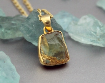 Raw Citrine Necklace, Rough Citrine Pendent, Birthstone Necklace, Personalized Jewelry for Mom, Raw Crystal Necklace, Gemstone Jewelry