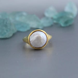 Natural Pearl Ring, Baroque Pearl Ring, 18K Gold Ring, Genuine Pearl Ring, Bridesmaid Gift, Handmade Ring, Boho Statement, Jewelry, Gift Her