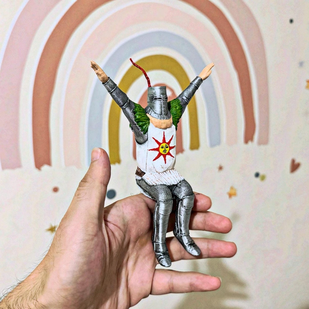 B6914A25 | Dark Souls Solaire Wall Plaque | Nemesis Now, image size:1080x1080