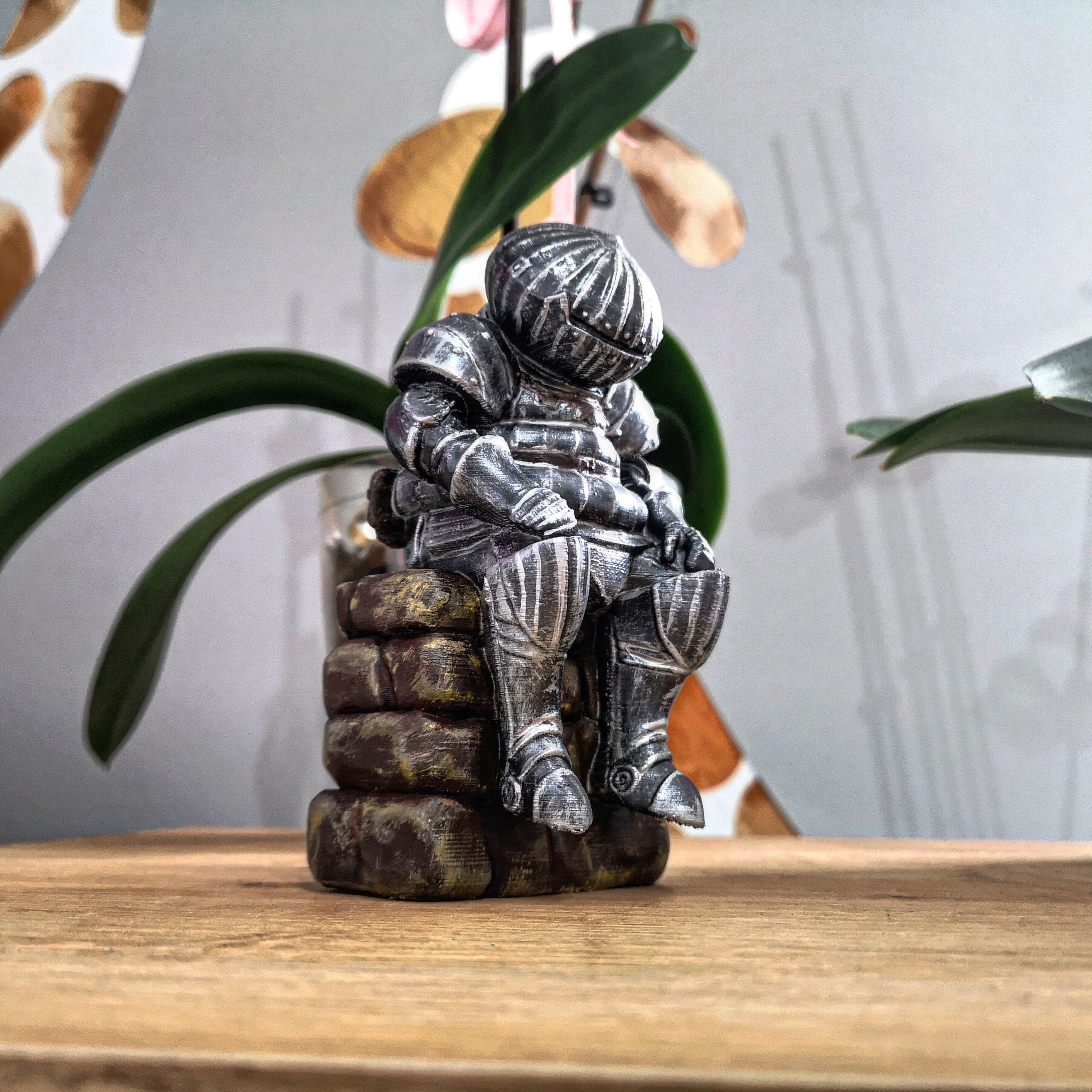 Dark Souls Figure, Onion Knight Statue, Video Games Gift, Siegmeyer of Catarina, Game Room Decor, Dark Souls Gift, High Quality Statue
