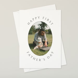 Première carte de fête des pères | 1er cadeau pour la fête des pères | carte photo personnalisée | Nouveau papa | Première carte de fête des pères heureuse minimale de Zazzle.be Liste d'envies Vous avez des idées ? 1ère carte de fête des pères