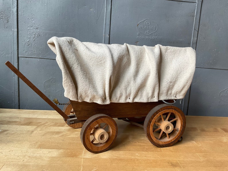 Vintage Covered Wagon Lamp Etsy