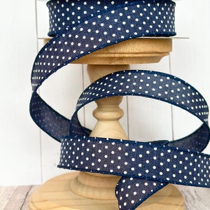 ¡¡NUEVO!! Cinta con alambre de imitación real con lunares suizos azul marino de 7/8" para coronas o moños, ROLLO DE 7/8" X 10 YARDAS