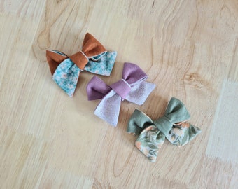 Pin-A-Wheel Bow (contemporary) - baby bow, hair clip, baby headband, hair accessory, girl bow, dual fabric, linen bow, floral