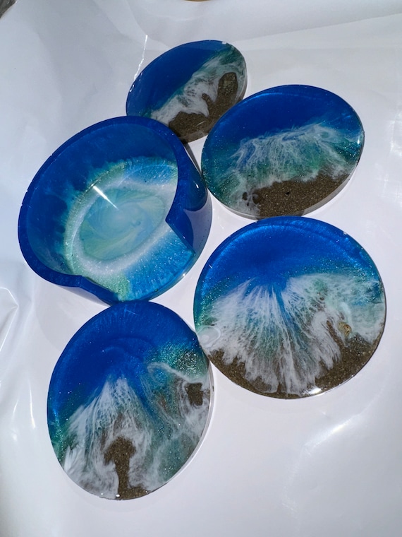Resin Cab - Round Small, Wave Resin Cab - Round Small, Wave