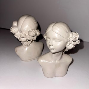 Small Statue | Greek Goddess Figurine | Book Topper Home Decor | Female Statue | Greek Goddess Figurine | Decorative Home Accent