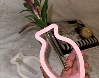 Handmade Ceramic Bud Vase: Nordic Hollow Stem Design