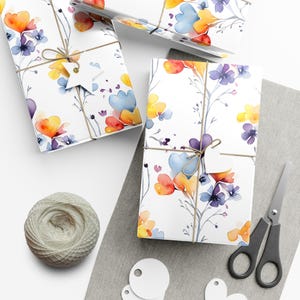 Watercolor Multi-Color Floral Heart Wrapping Paper – Perfect for Mother&#39;s Day, Valentine&#39;s Day, and Special Occasions