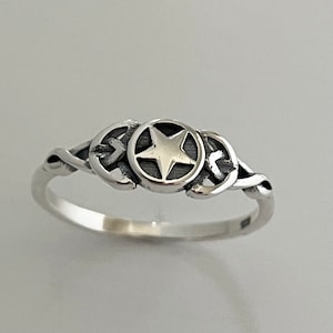 Celtic Star Sterling Silver Ring: Trinity Knot Boho Jewelry