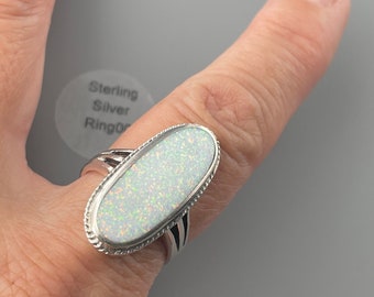 Anello da sposa in opale taglio smeraldo 4 x 6 mm, anello vintage in opale, anello con rubino, anello per anniversario in opale bianco, anello delicato, anello minimalista in opale con promessa