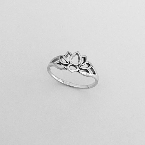 Vintage Sterling Silver Lotus Flower Ring Size 6 - Etsy