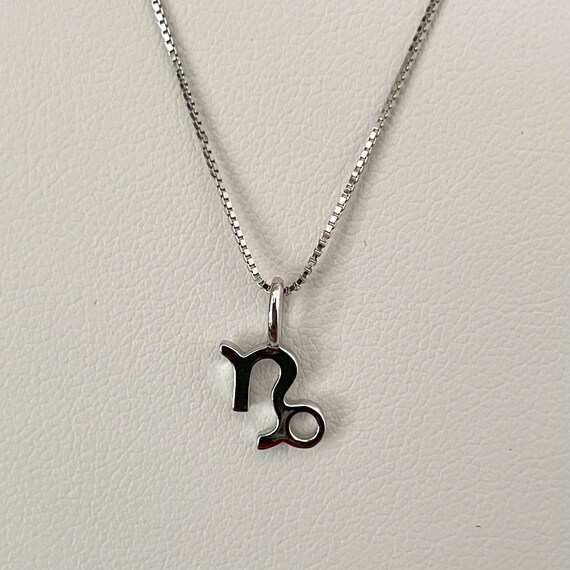 Sterling Silver Small Capricorn Sign Necklace Zodiac Pendant