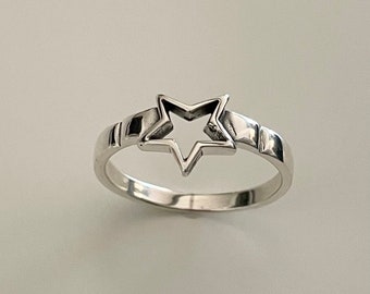 Sterling zilveren open sterring, ster 2 mm band, zilveren liefdesring, zilveren sterband, sterbelofte sterring, statement ring, Boho ring.