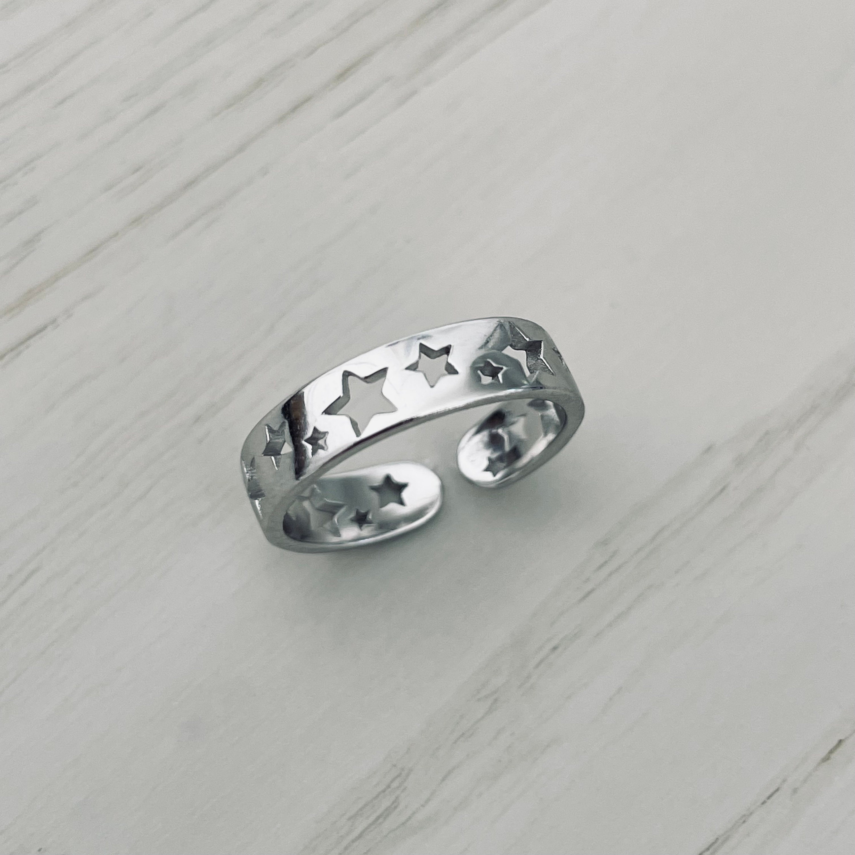 【韓国のみ】 TOWTOW.ARCHIVE Star Ring Silver TwoJeys Superstar Signed Unisex Ring Silver colored