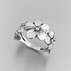 Sterling Silver Plumeria Flower Ring: Hawaiian Floral Statement